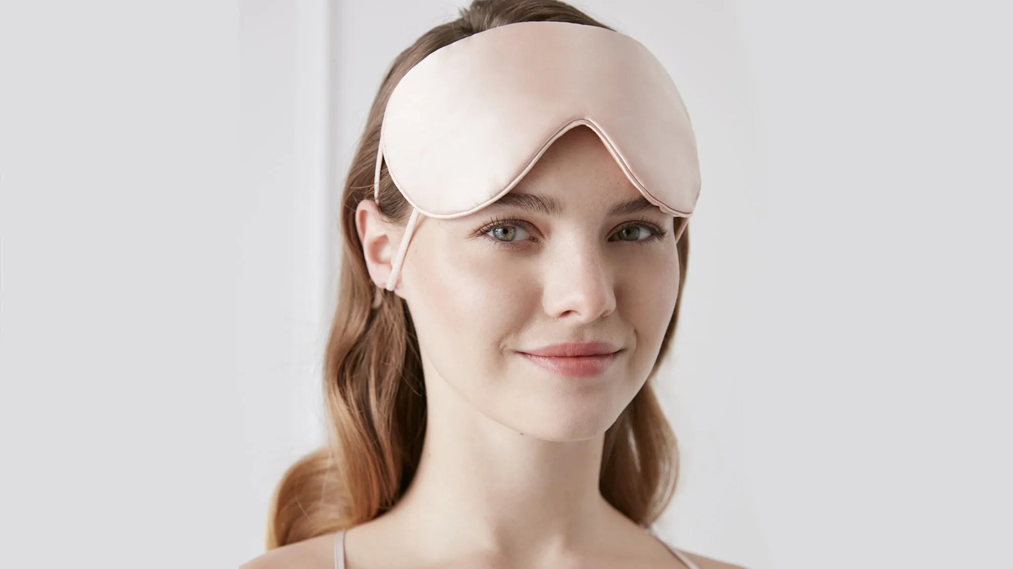 files/cozy-silk-eye-mask-cleaning-v1-2048x1152.webp
